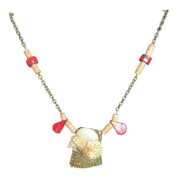 Shell Necklace - Picture 1 of 3